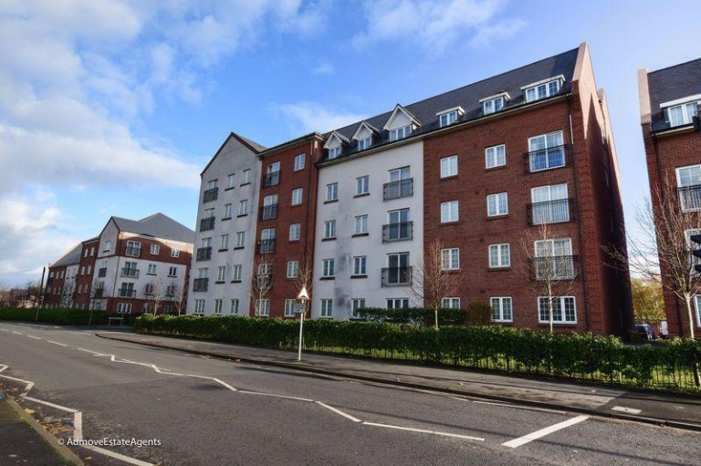 Greenings Court, Warrington