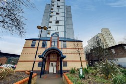 Turpin House, Strasburg Road, Battersea Park