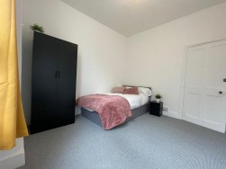 Wilton Road, Colliers Wood, Colliers Wood