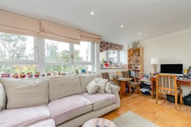 Yelverton Road, London