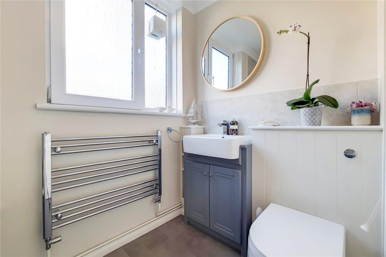 Surrey Lane, Battersea Square