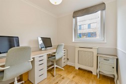 Surrey Lane, Battersea Square