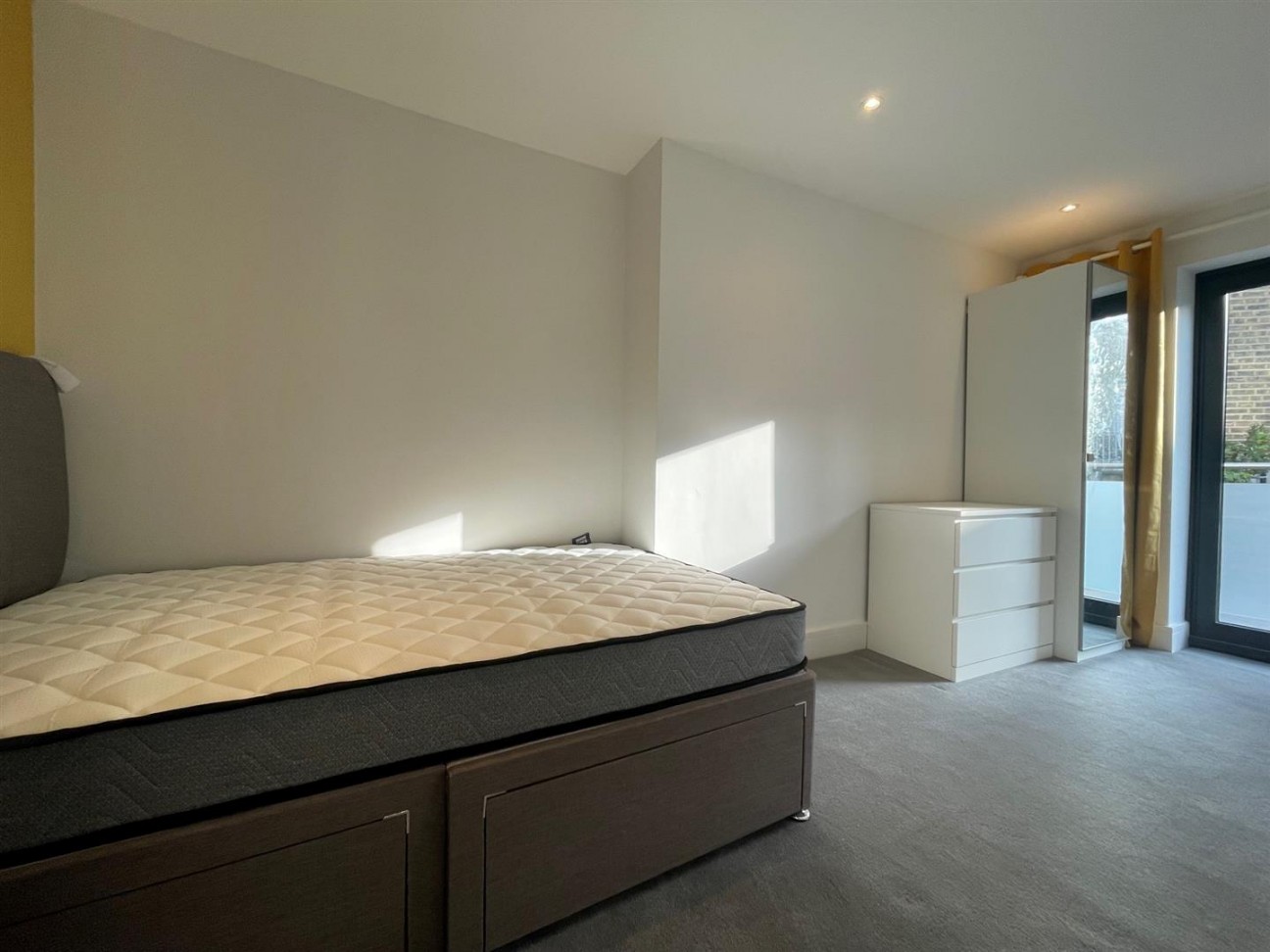 Battersea High Street, Battersea, London