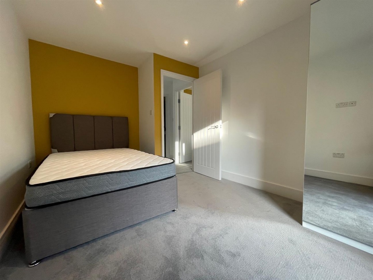 Battersea High Street, Battersea, London