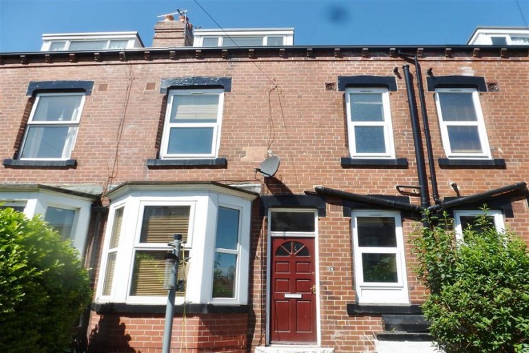 Trelawn Place, Headingley, LS6