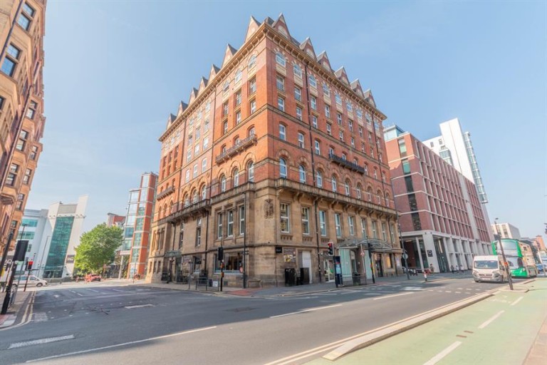 City Central, Wellington Street