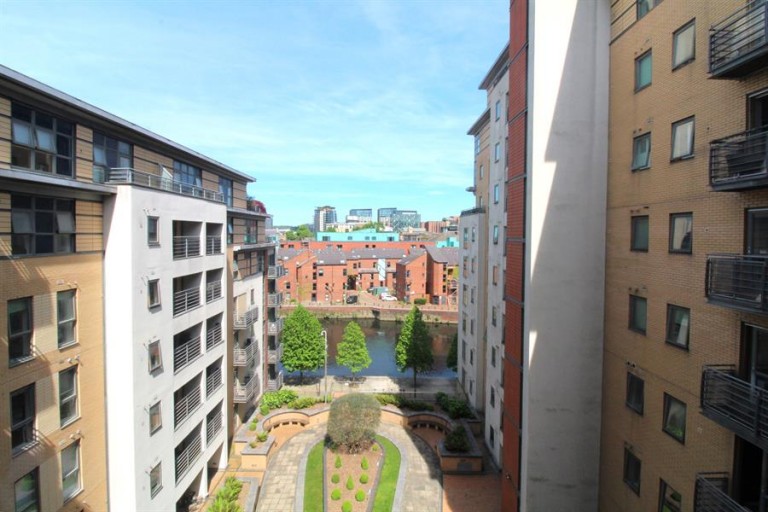 Balmoral Place, Leeds