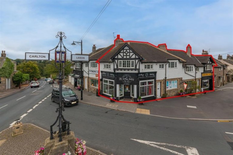 7-8 & 9-10 The Cross, Bramhope