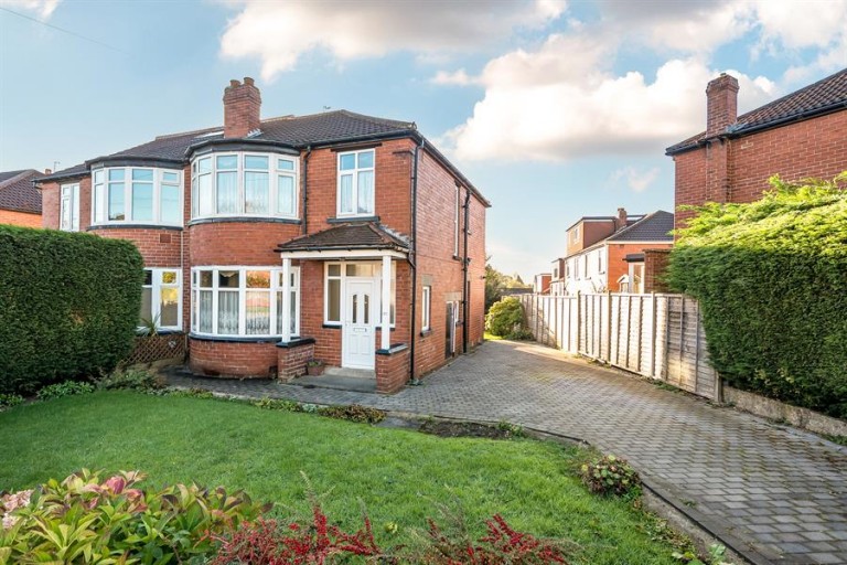 West Park Drive West, Roundhay