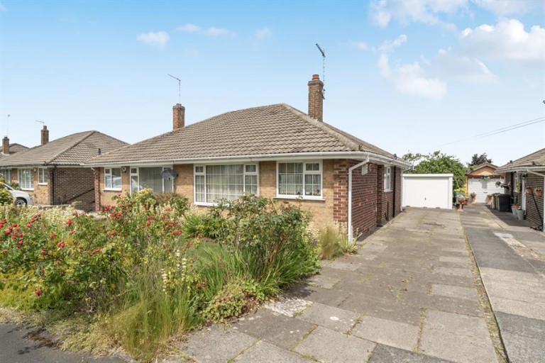 Greenbanks Avenue, Horsforth