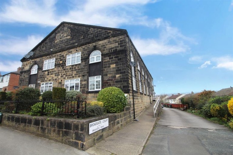 2 Broadgate Court, Horsforth