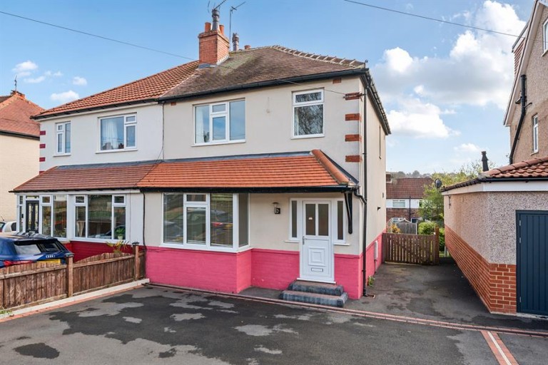 18 Brownberrie Walk, Horsforth