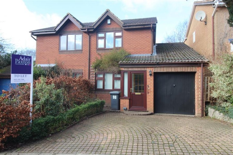 98 Haven Chase, Cookridge