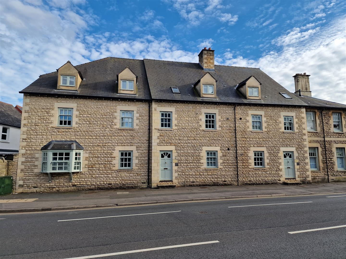 London Place | London Road | Cirencester