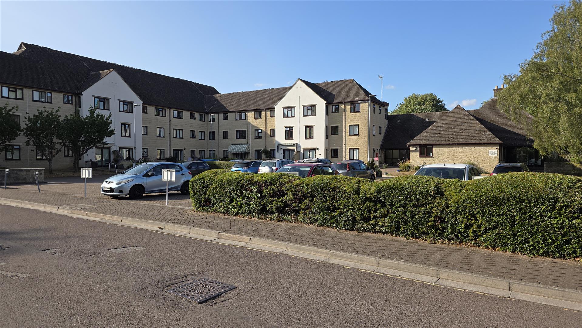 Barclay Court | Trafalgar Road | Cirencester