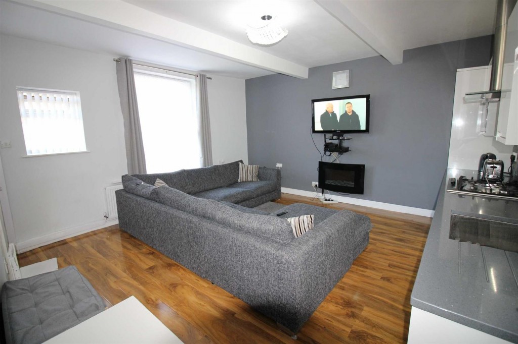 Image for Moorlands Road, Mount Outlane, Huddersfield