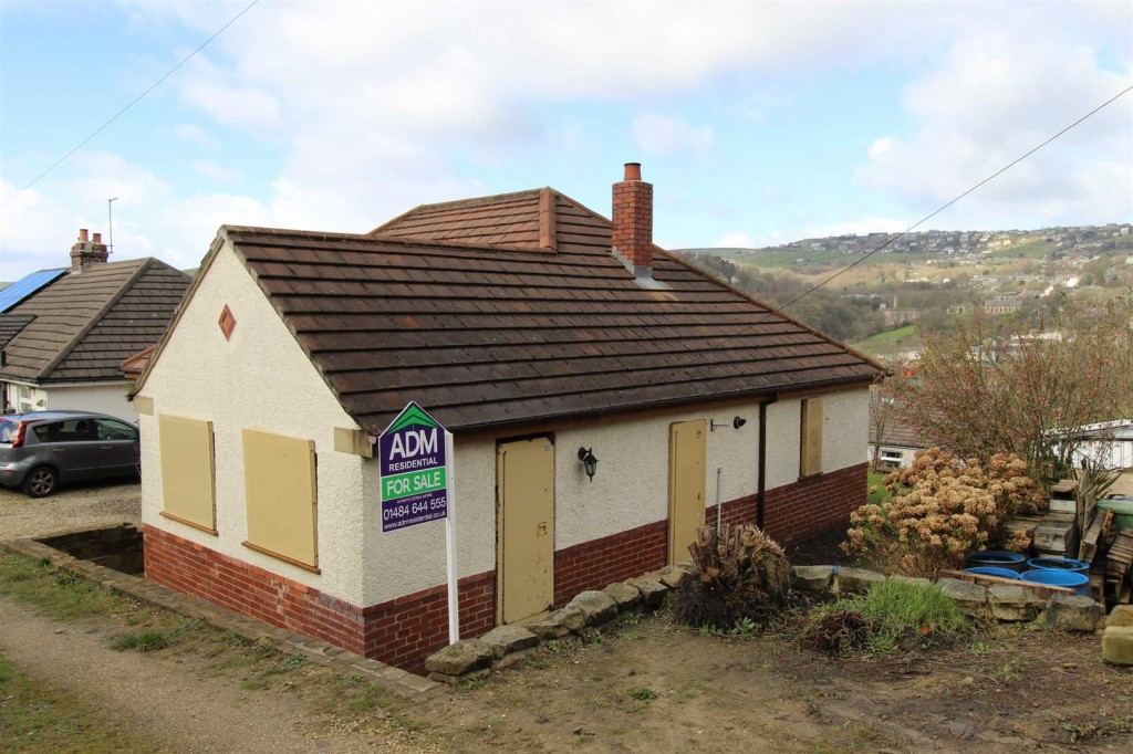 Image for Bungalow, Church Avenue Linthwaite, Huddersfield