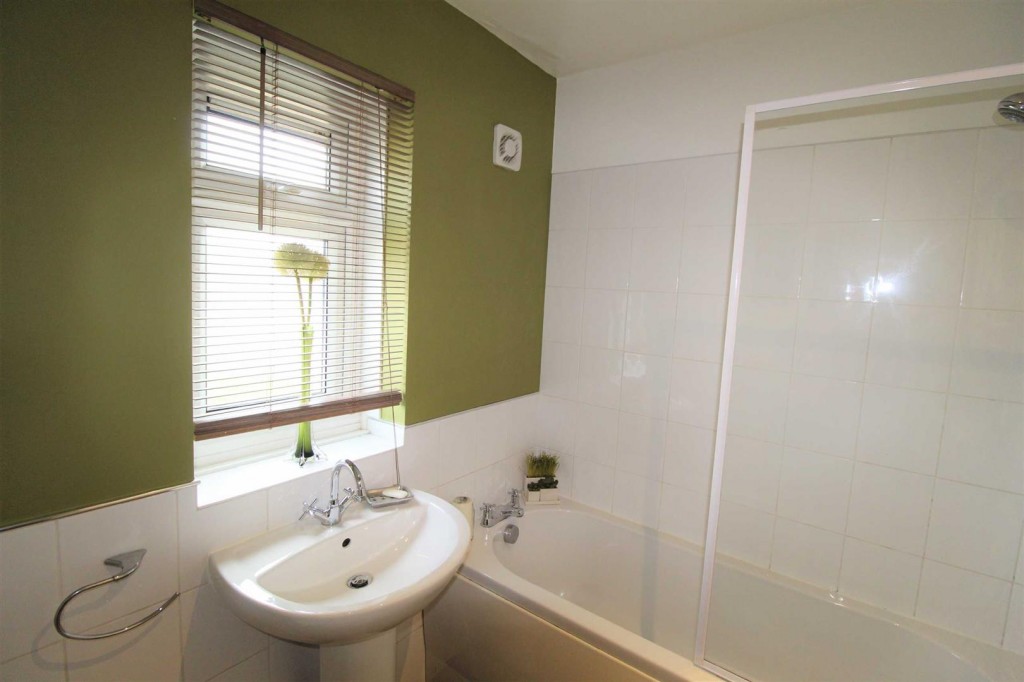 Image for Tintern Avenue, Huddersfield