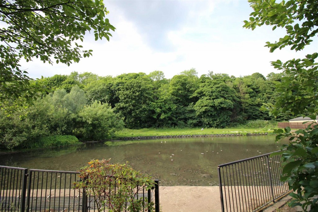 Image for Middlemost Close, Birkby, Huddersfield