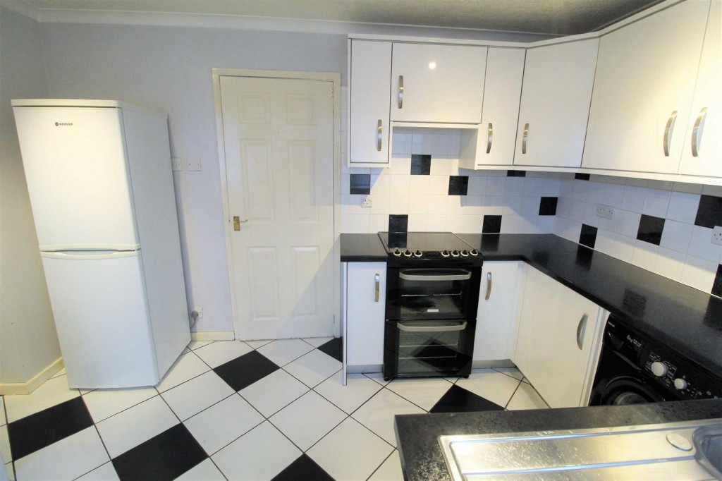 Image for Kinder Avenue, Cowlersley, Huddersfield