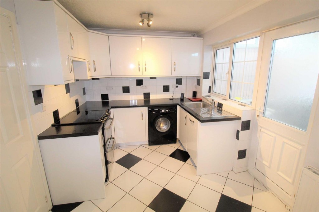 Image for Kinder Avenue, Cowlersley, Huddersfield