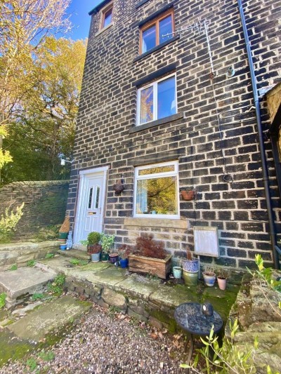 View full details for Miry Lane, Holmfirth, Huddersfield