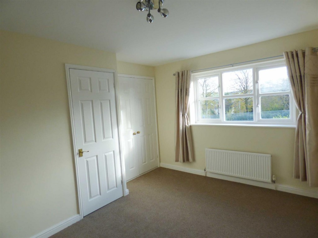 Image for St Thomas Gardens, Bradley, Huddersfield