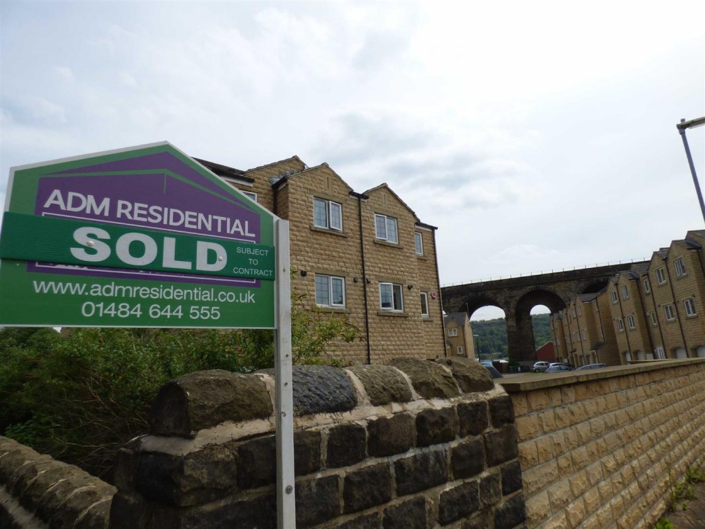 Image for Dale View, Milnsbridge, Huddersfield