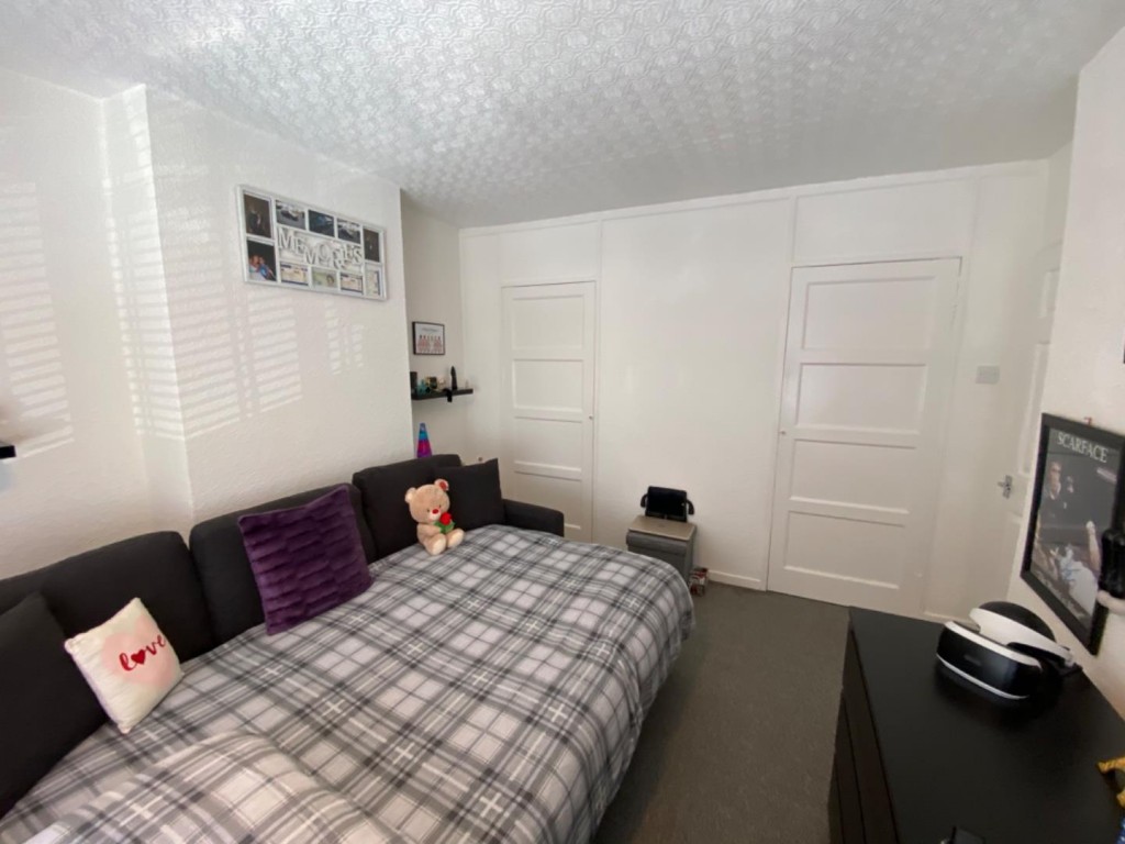 Image for Fernside Avenue, Huddersfield