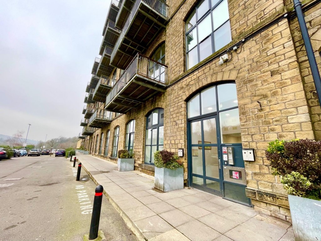 Image for Low Westwood Lane, Linthwaite, Huddersfield