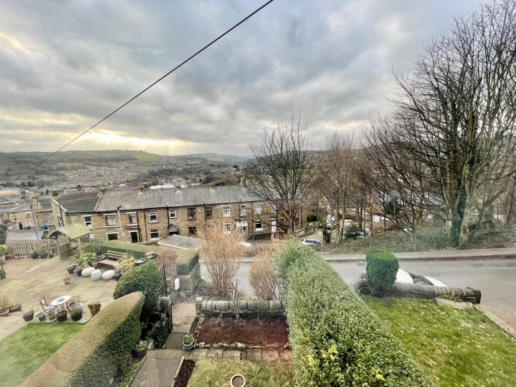 Image for Cliffe End Road, Longwood, Huddersfield