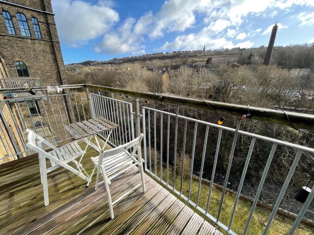 Image for Low Westwood Lane, Linthwaite, Huddersfield