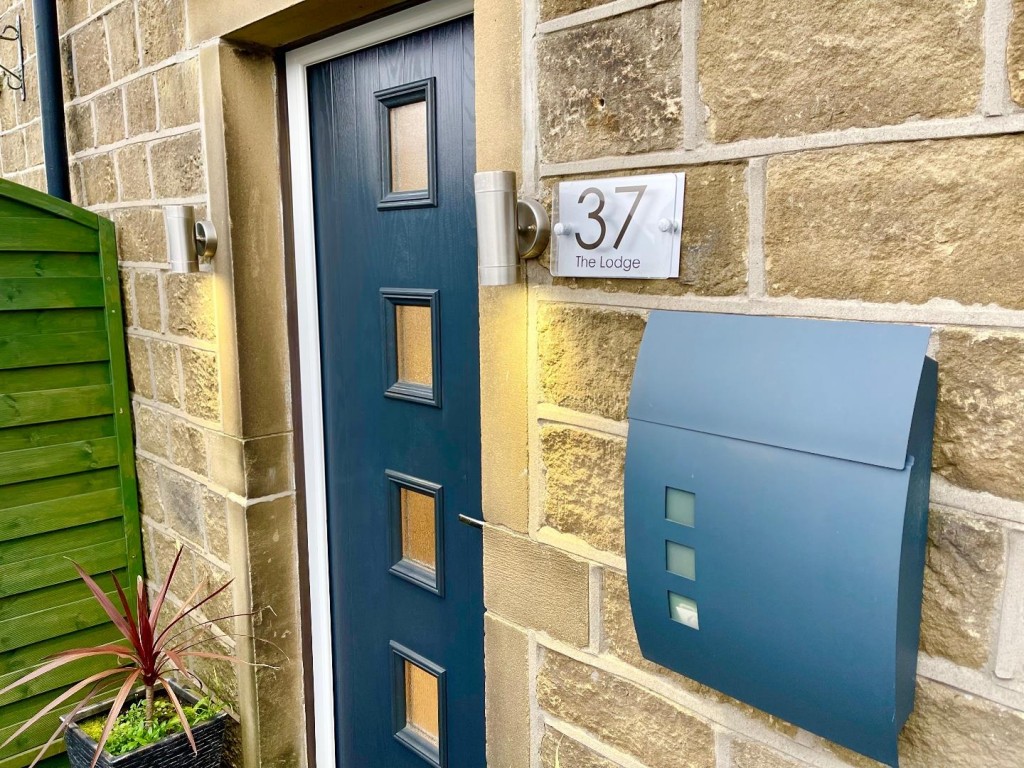 Image for The Lodge, Linthwaite, Huddersfield