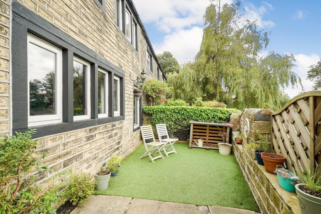 Image for Bull Green Road, Longwood, Huddersfield