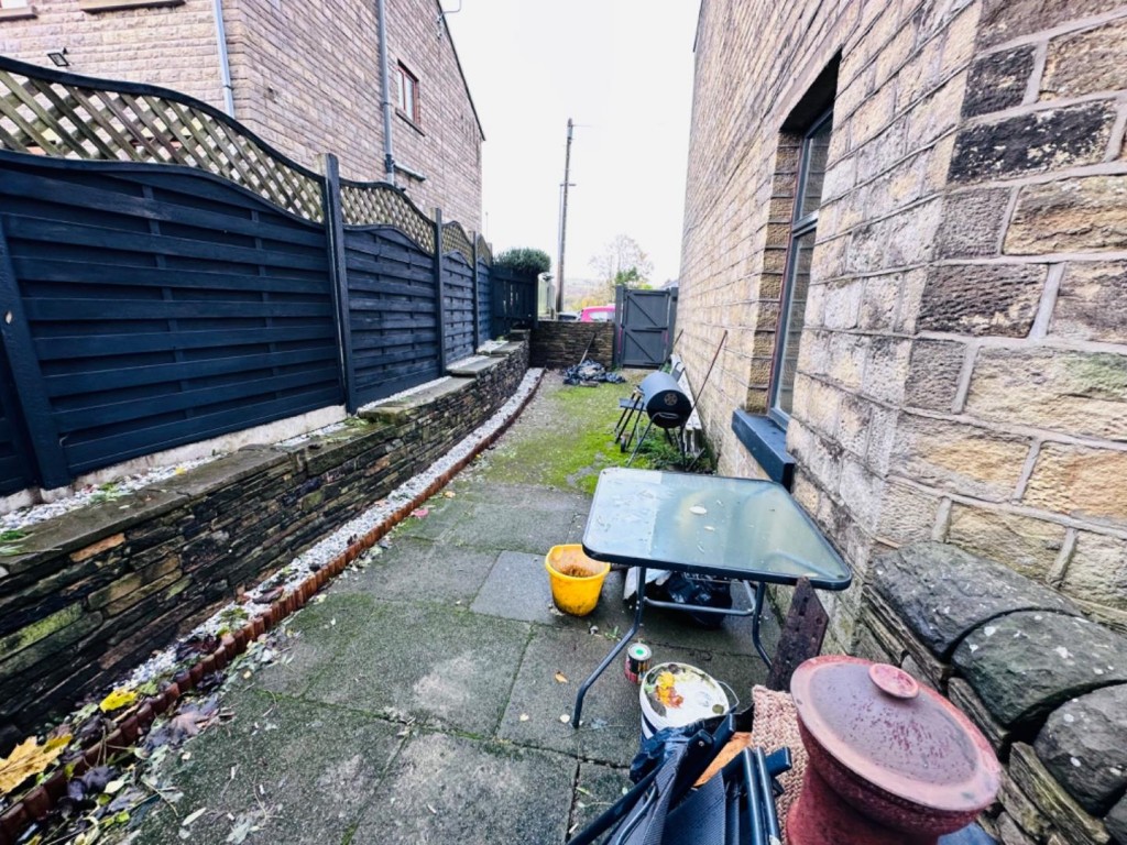 Image for Yew Tree Lane, Huddersfield
