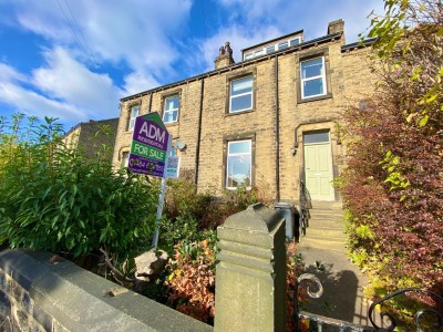 View full details for Syringa Street, Huddersfield