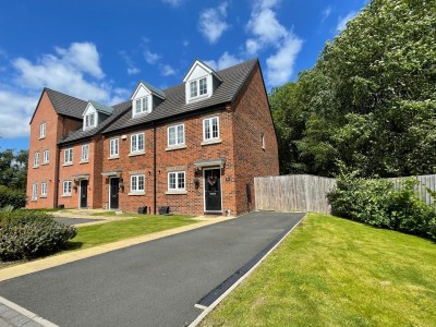 View full details for Pullman Crescent, Leeds