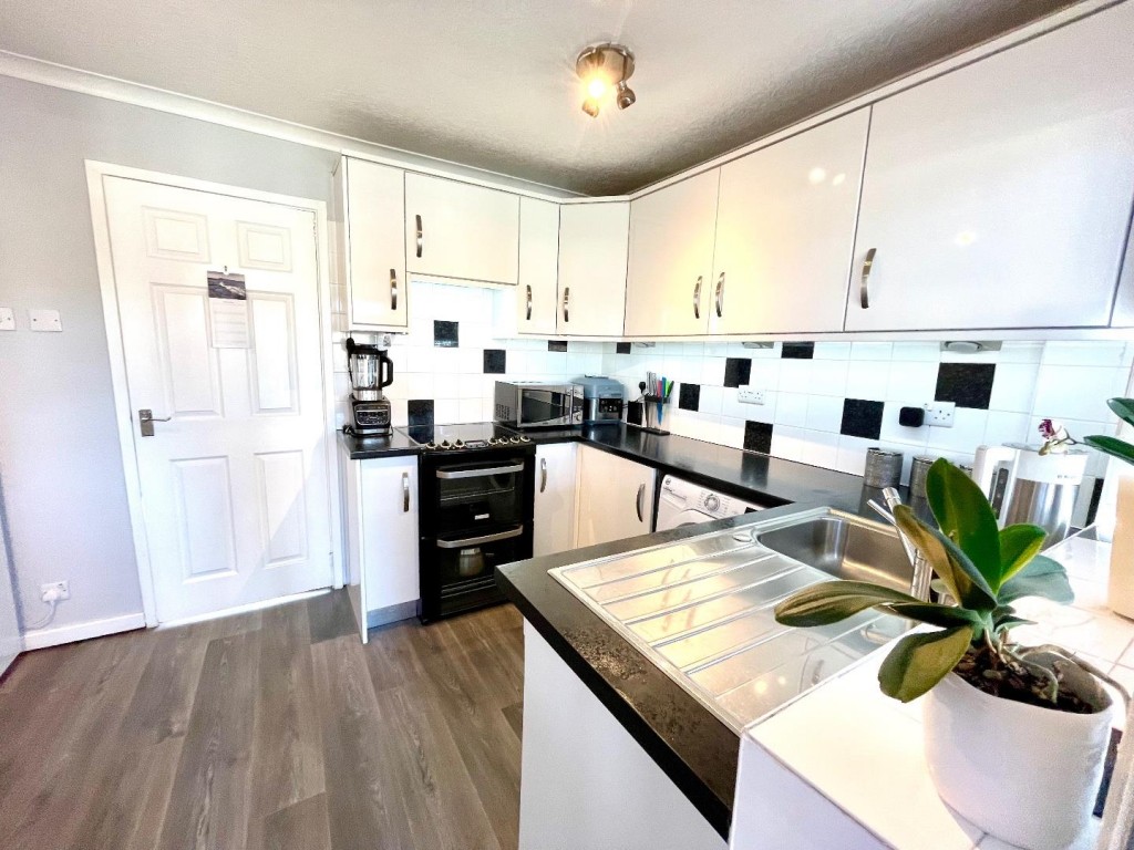 Image for Kinder Avenue, Cowlersley, Huddersfield
