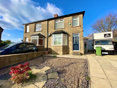 View full details for Alma Drive, Huddersfield