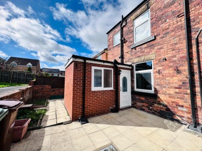 View full details for Denby Dale Road West, Calder Grove, Wakefield