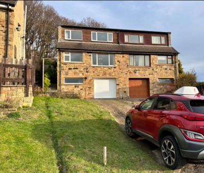 View full details for Cranwood Drive, Huddersfield