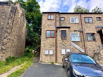 View full details for Fenton Road, Lockwood, Huddersfield