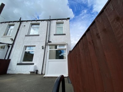 View full details for Spring Grove, Linthwaite, Huddersfield