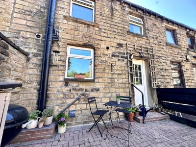 View full details for Longwood Road, Huddersfield