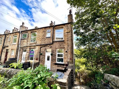 View full details for Woodside Cottages, Milnsbridge, Huddersfield