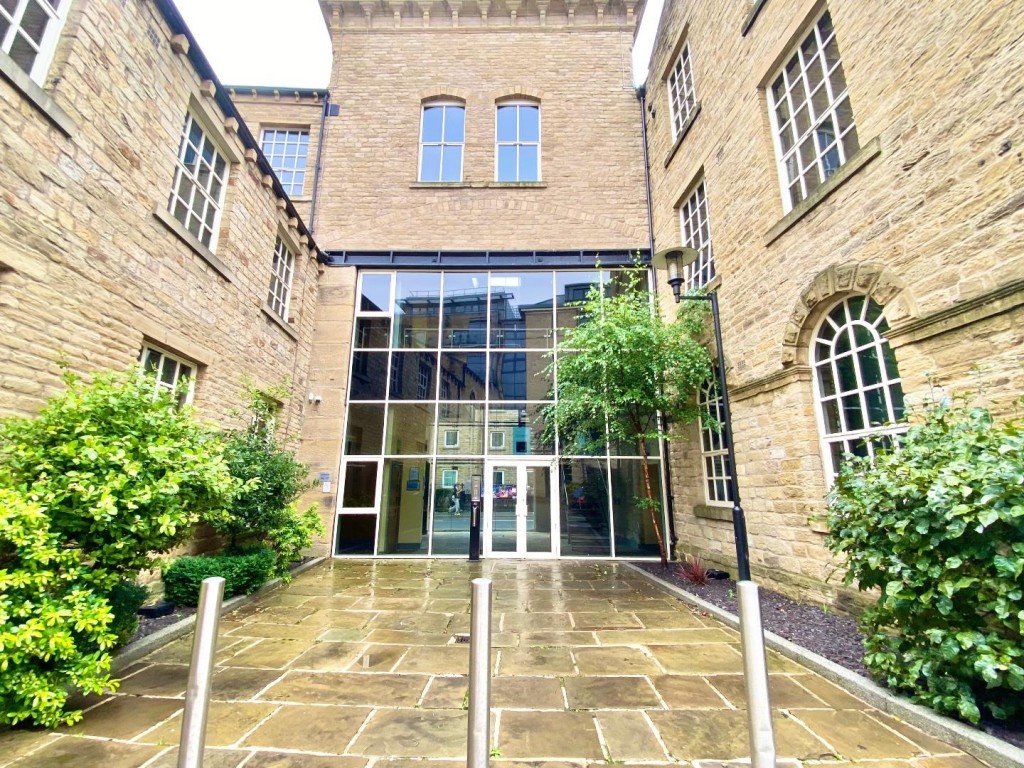 Image for 1535 The Melting Point, Firth Street, Huddersfield