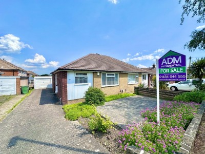 View full details for Coniston Avenue, Huddersfield