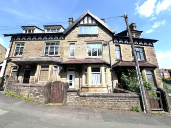 6 Cowrakes Road, Lindley