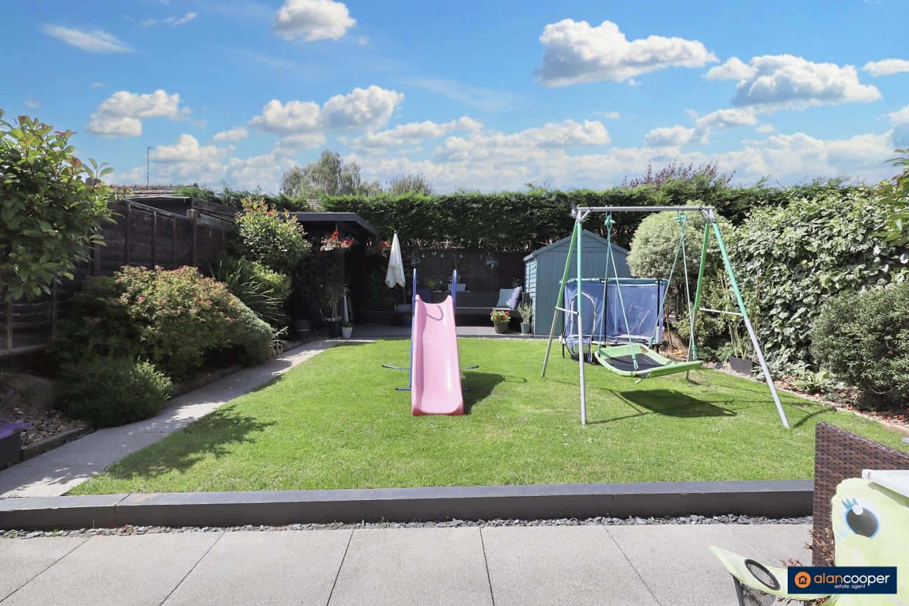 Alderbrook Drive, Whitestone, Nuneaton, CV11 6PL