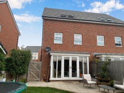 Topiary Road, St James' Gate, Weddington, Nuneaton, CV10 0FT